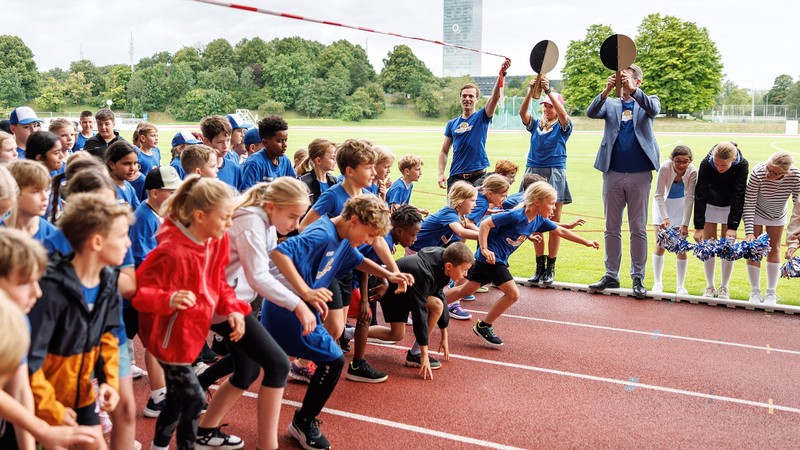 350 Grundschulkinder eröffnen bayerische Schulsportwoche im Olympiapark