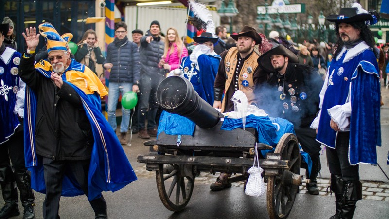 Faschingsumzug in Landsberg sorgt für umfassende Umleitungen und eingeschränkten Busbetrieb