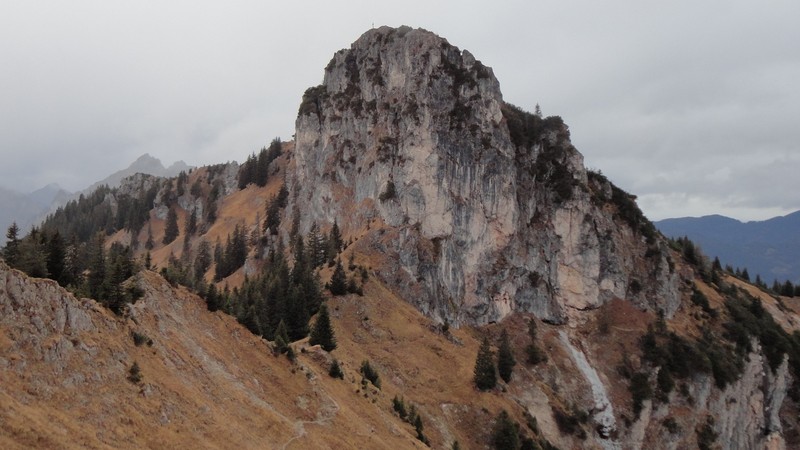 Jugendlicher stirbt nach rund 150 Meter Absturz am Laubeneck Jugendlicher stirbt nach rund 150 Meter Absturz am Laubeneck