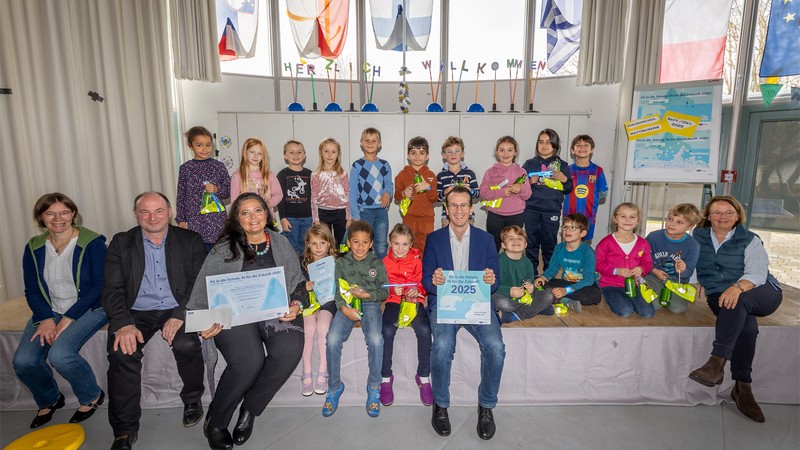 Klasse 1b aus Andechs gewinnt Grundschulwettbewerb im Landkreis Starnberg Klasse 1b aus Andechs gewinnt Grundschulwettbewerb im Landkreis Starnberg