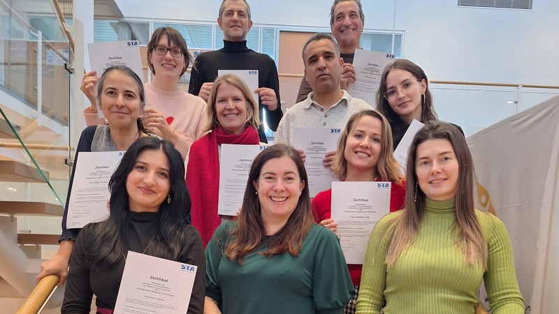 Landratsamt Starnberg bildet elf Ehrenamtliche zu Sprach und Kulturmittlern aus Landratsamt Starnberg bildet elf Ehrenamtliche zu Sprach und Kulturmittlern aus