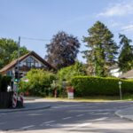 Neue Verkehrslösungen am Gymnasium Herrsching: Ampel in Betrieb, Tempo 30 erweitert und Radweg geöffnet